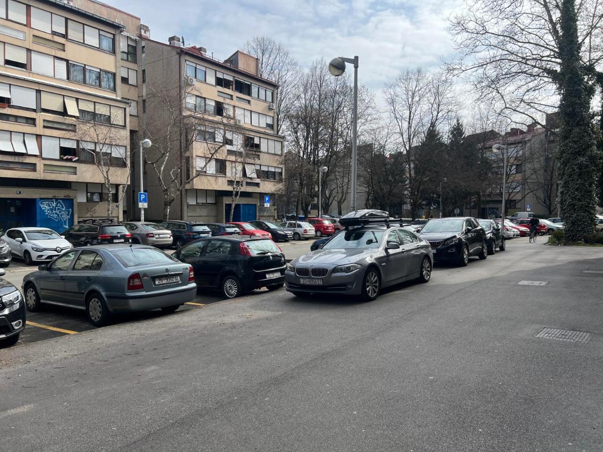 Ferienwohnung Noble Park Zagreb Exterior foto